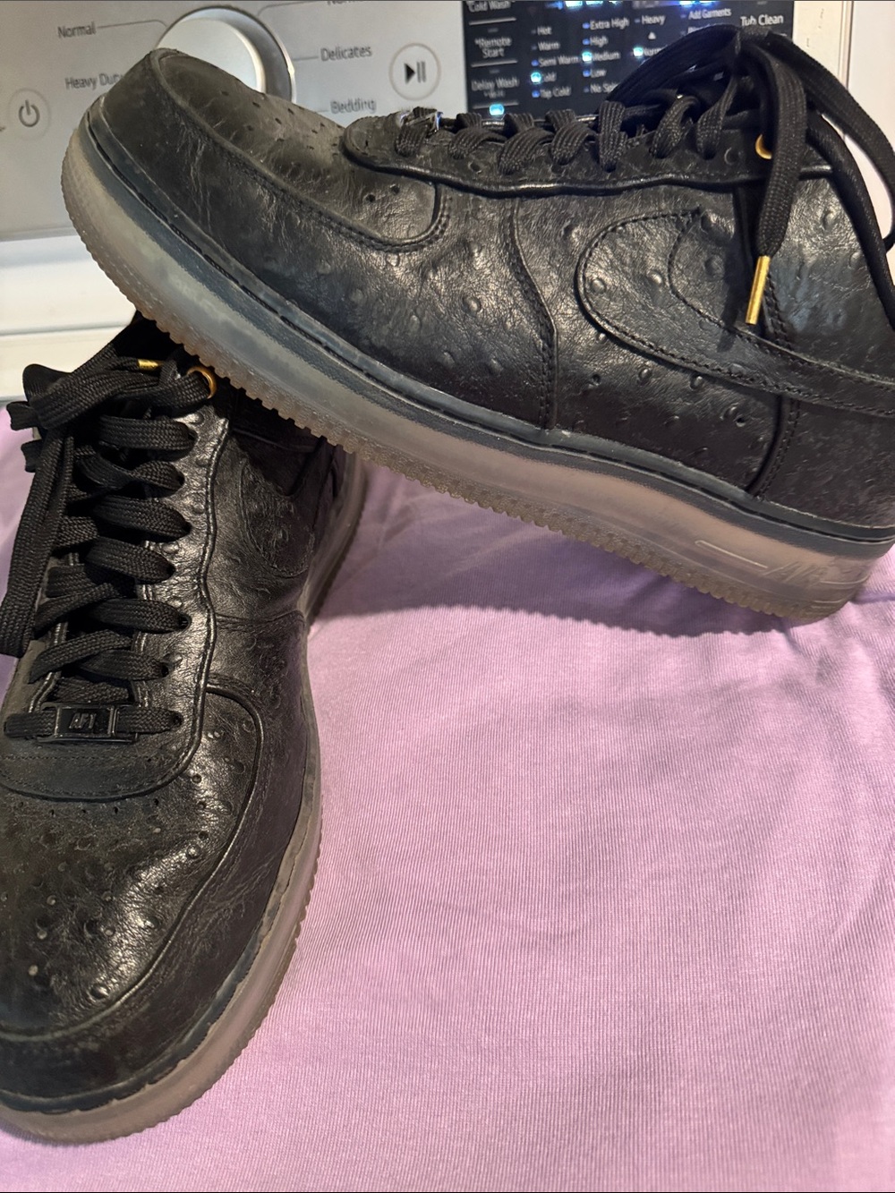 Nike Black Leather Low-Top Sneakers with Translucent Sole